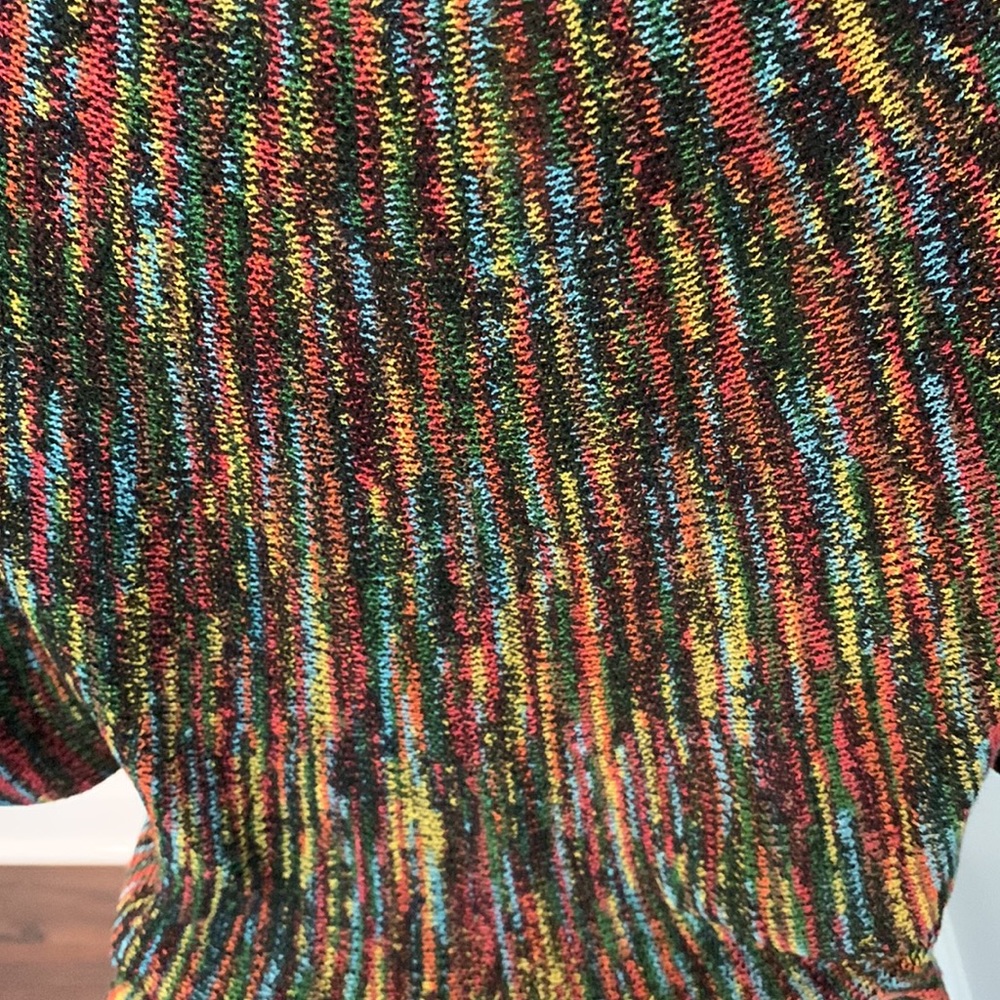 Forever 21 Rainbow Flutter Sleeve Knit Top Size S - Picture 5 of 8